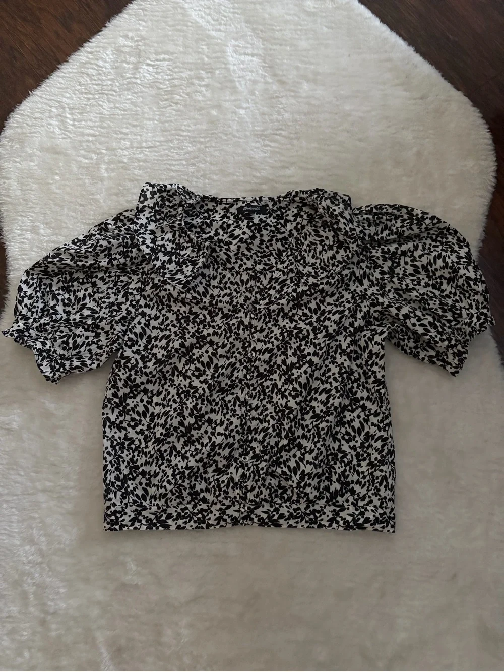 Madewell Abstract Leaf Ruffled Button-Front Top